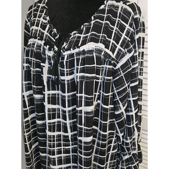 Valerie Stevens Tops - Valerie Stevens Black/white Grid Pattern Blouse PLUS 3X Peasant Cottage Tie